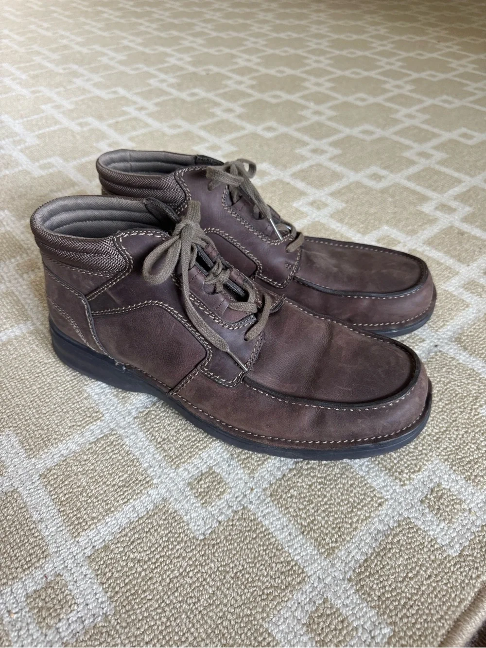 Clarks Leather Chukka Boots Moc Toe Comfort Shoes Travel Brown Size 13